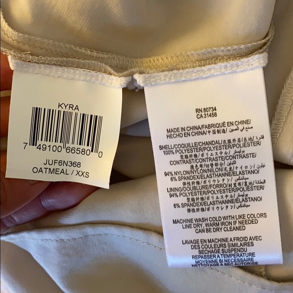 Kyra BCBG Max Azria sleeveless maxi dress - Picture 9 of 12